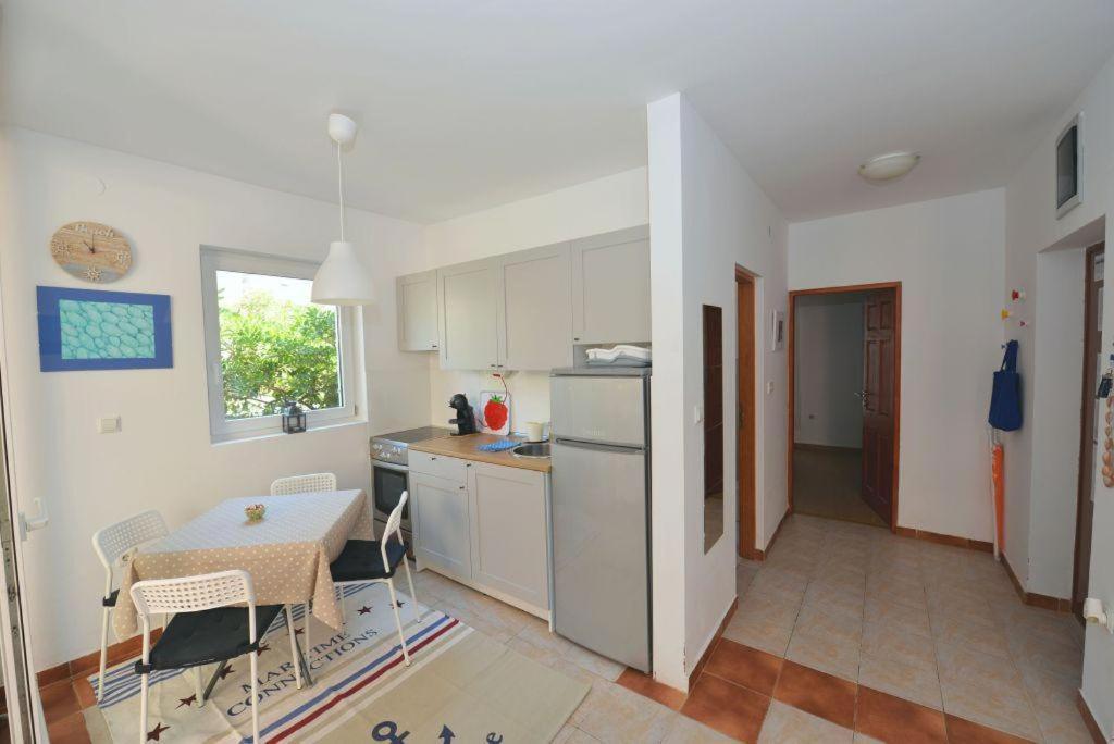 Apartment Nano-Maris Novalja Exterior foto